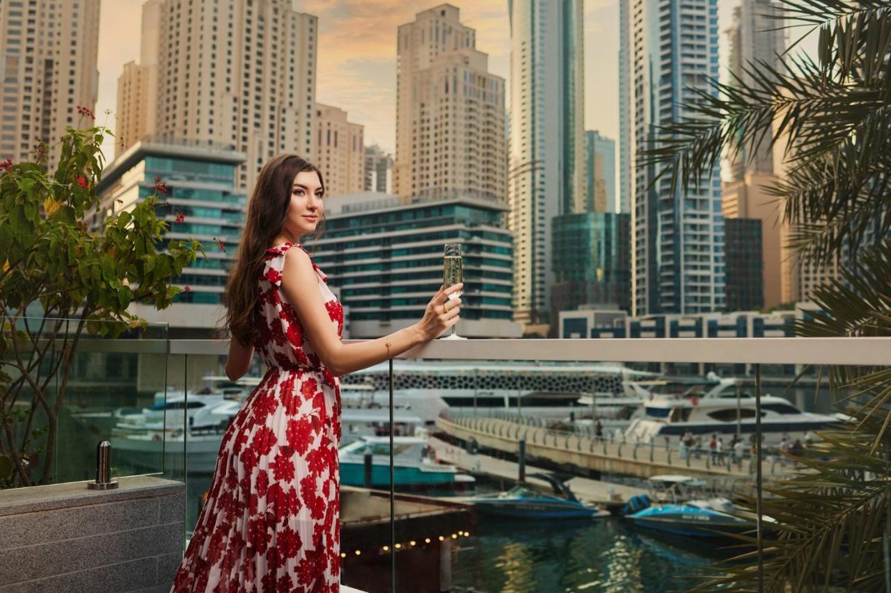 คราวน์ พลาซา ดูไบ มารีนา Hotel ภายนอก รูปภาพ Marina Residences