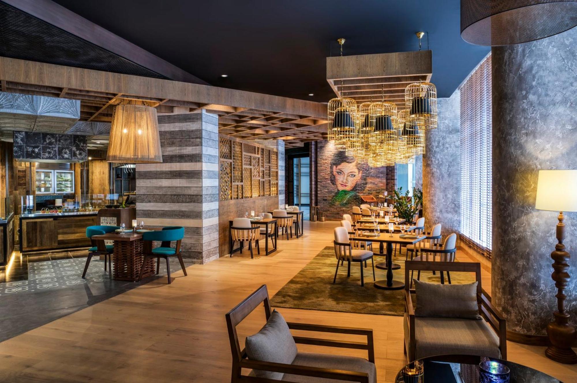 คราวน์ พลาซา ดูไบ มารีนา Hotel ภายนอก รูปภาพ The restaurant